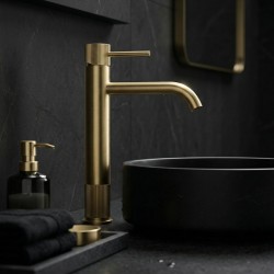 Bateria umywalkowa Rea Lungo Stripe Złota Szczotkowana Wysoka