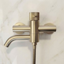 Bateria wannowa Rea Lungo Stripe Złota Szczotkowana