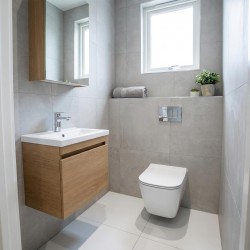 Misa WC podwieszana Rea Julio Rimless